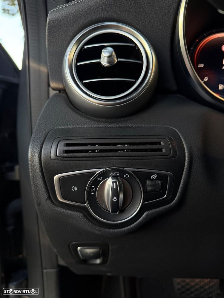 Mercedes-Benz GLC 300 de Coupé 4Matic - 37