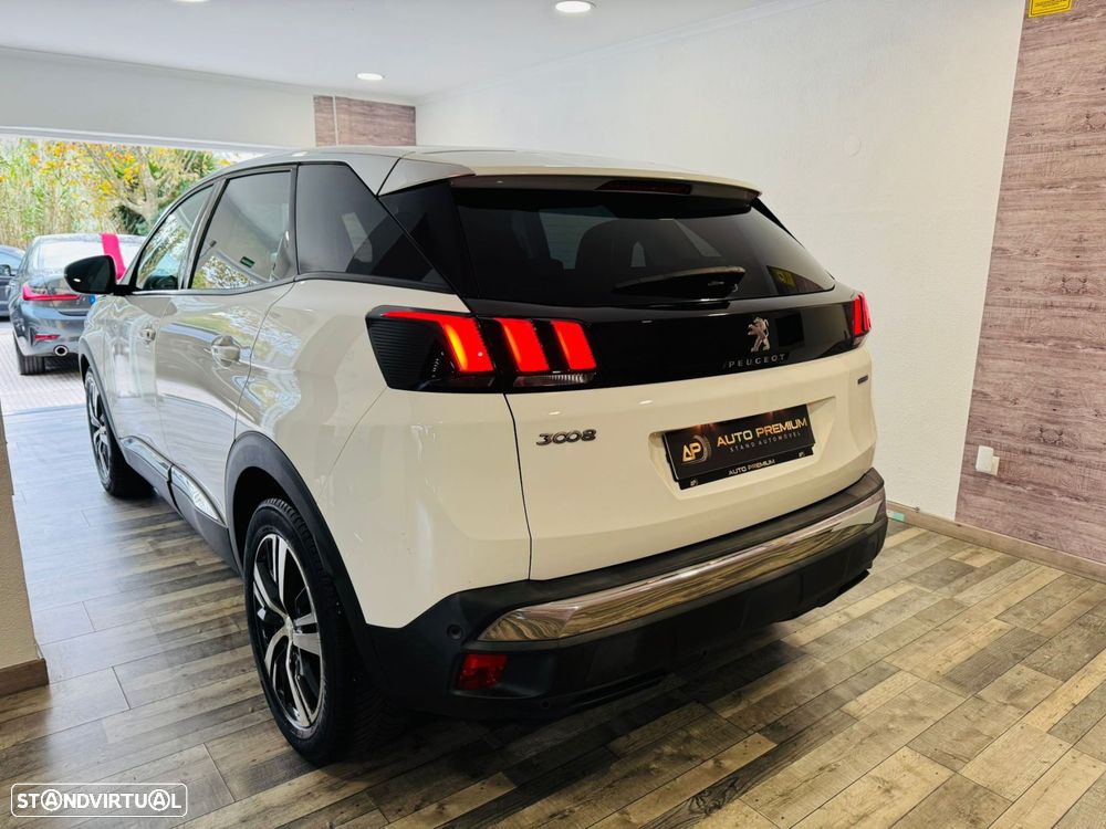 Peugeot 3008 1.2 PureTech Allure Pack EAT8 - 8