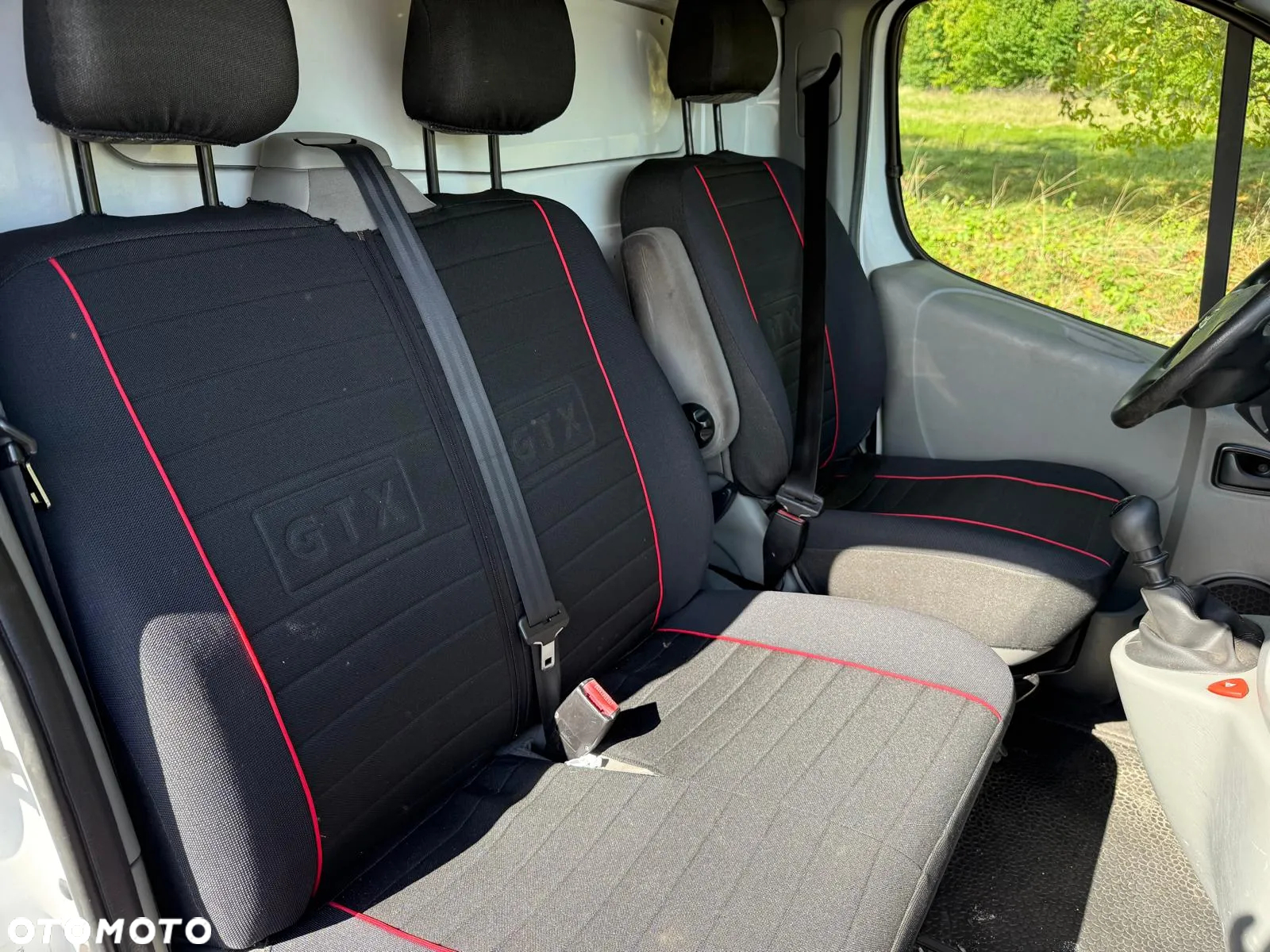 Nissan Primaster - 10