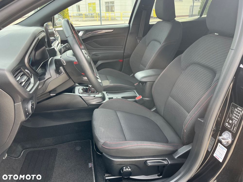Ford Focus 1.5 EcoBoost STart-Stopp-System ST-LINE - 24