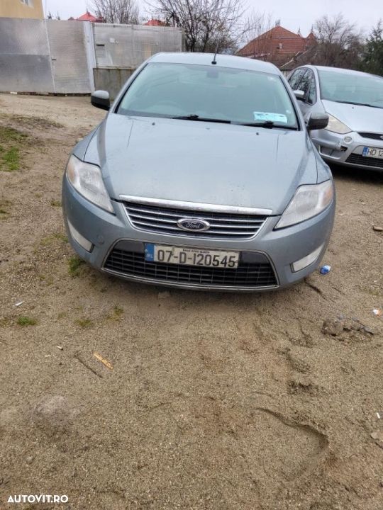 dezmembrez ford mondeo ghia - 6