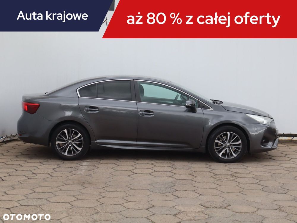 Toyota Avensis - 8