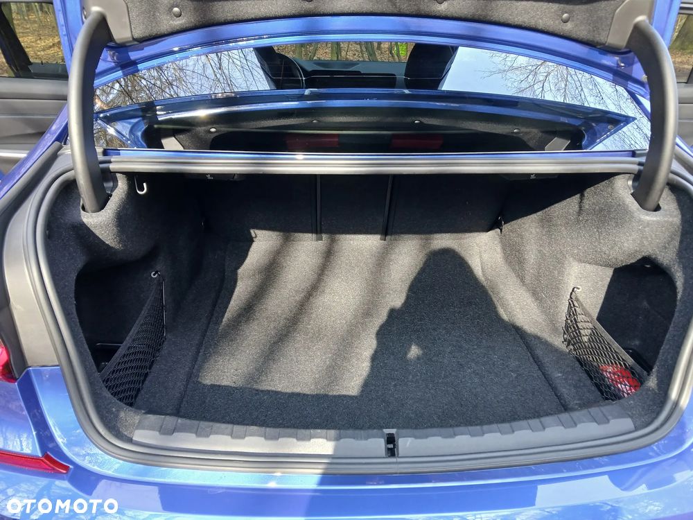 BMW Seria 3 M340i xDrive mHEV sport - 20