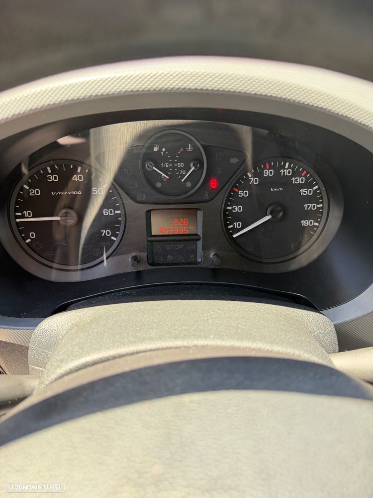 Peugeot Partner 1.6 Hdi Pack Clim - 3 lugares - 10