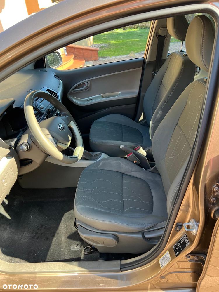 Kia Picanto 1.2 L - 8