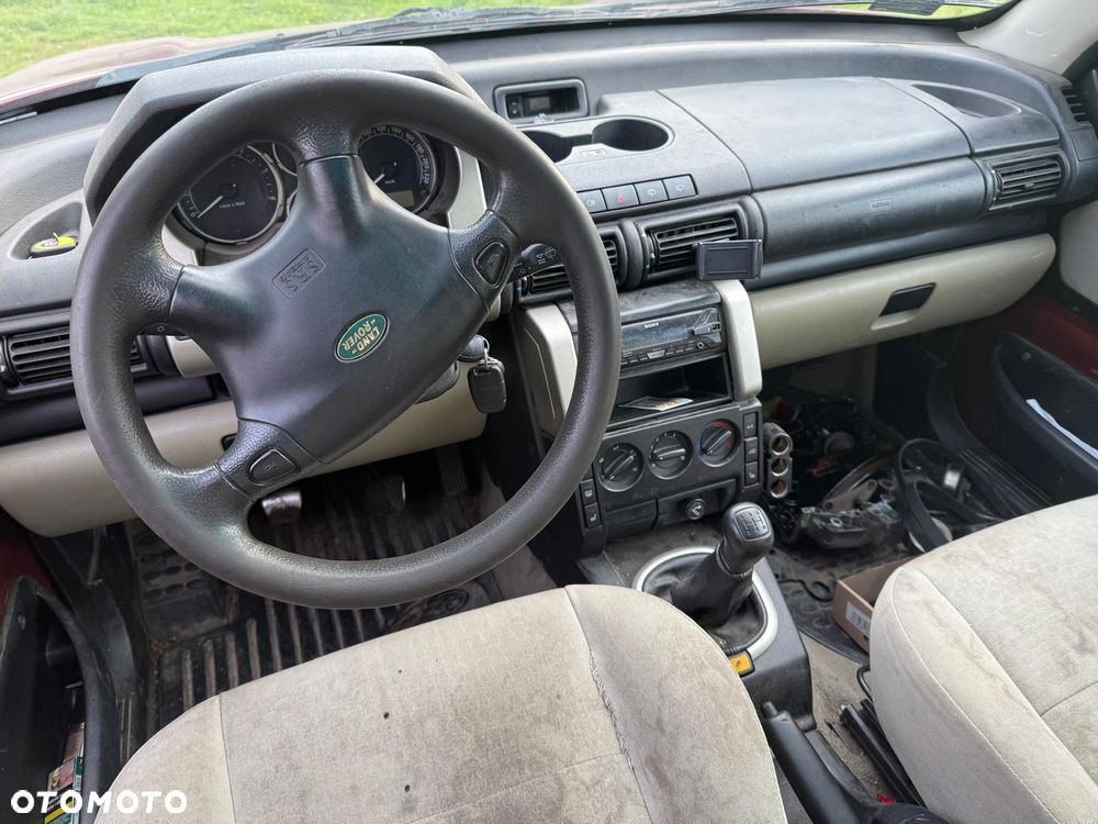 Land Rover Freelander 2004 photo 5