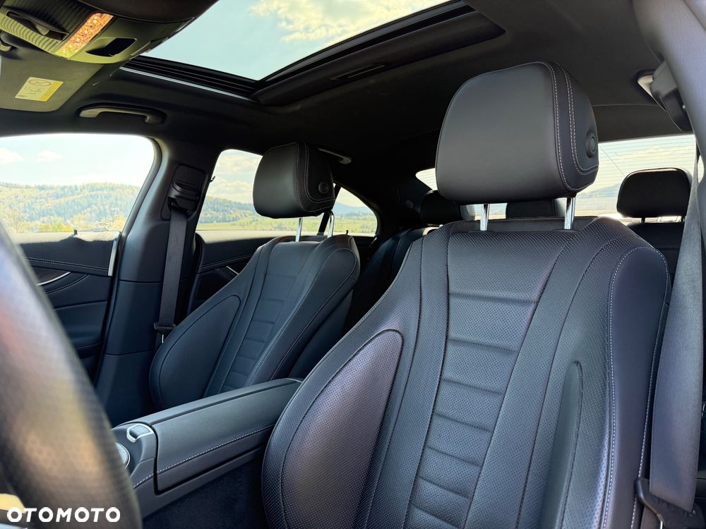 Mercedes-Benz CLS 300 d 4-Matic AMG - 17