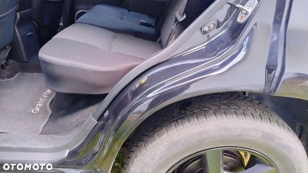 Suzuki Grand Vitara 2.0 Automatik Comfort - 4