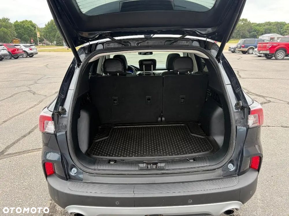 Ford Escape 2.0 EcoBoost AWD Titanium - 5