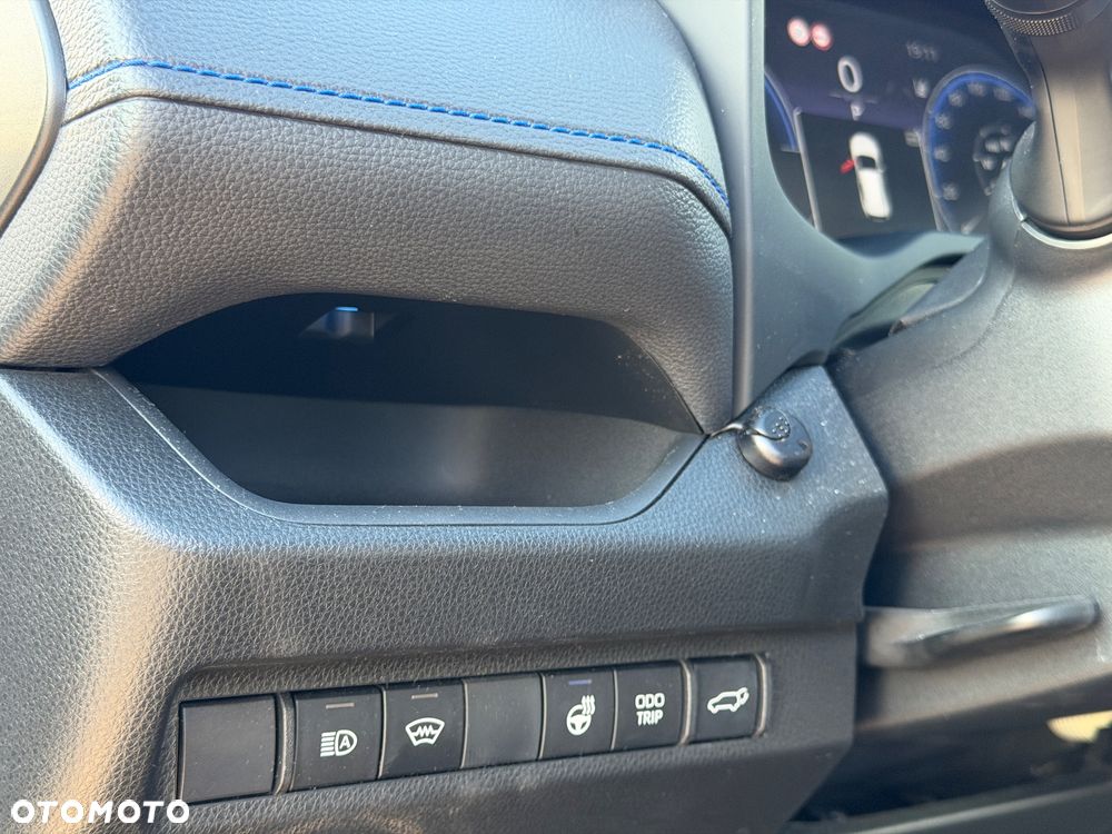 Toyota RAV4 - 8