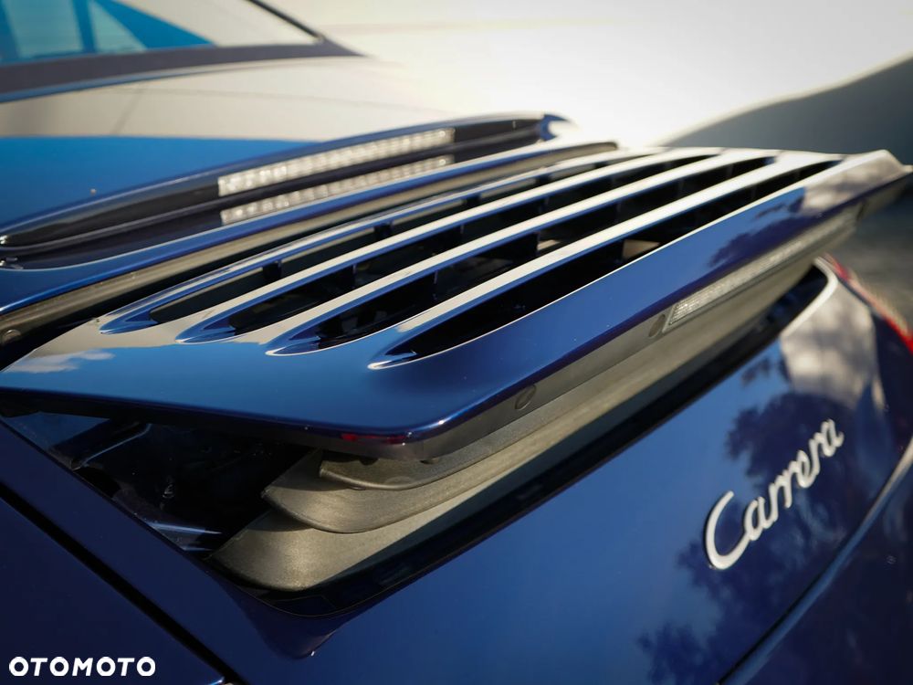 Porsche 911 Carrera Cabrio - 9