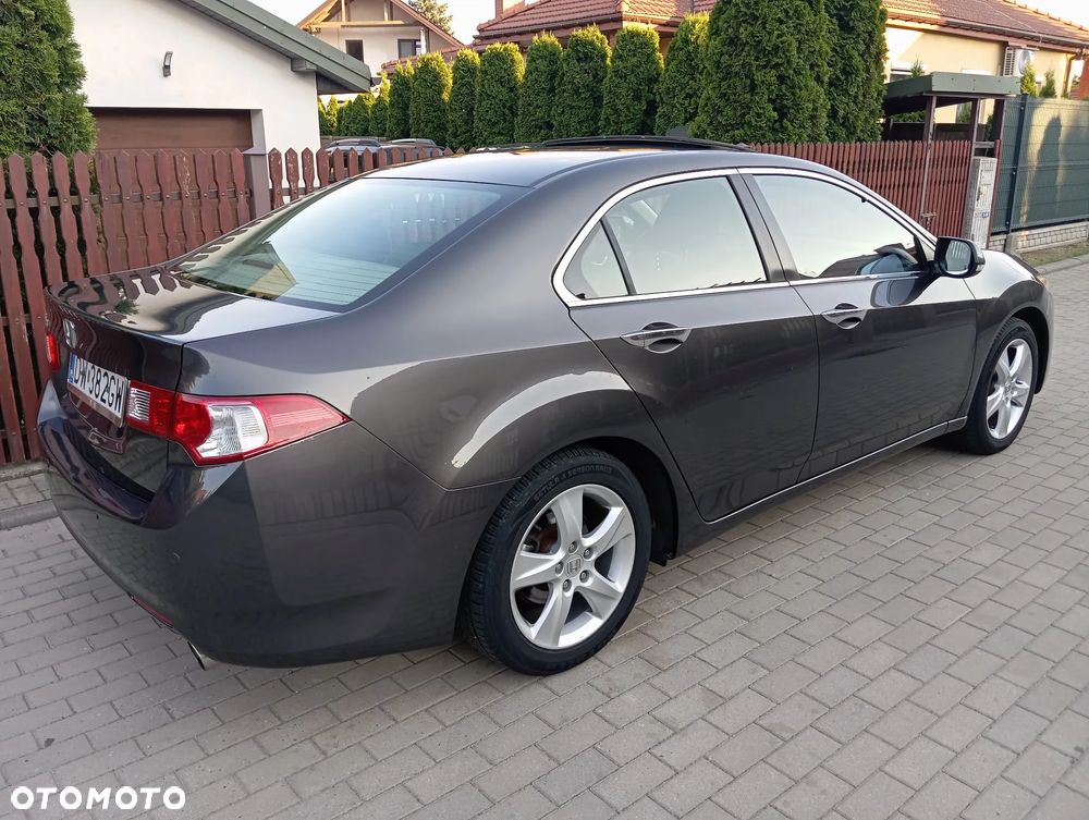 Honda Accord 2.0 Executive - 18