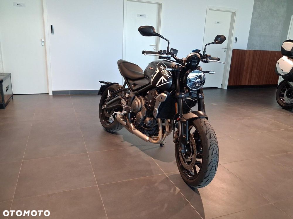 Triumph Trident - 2