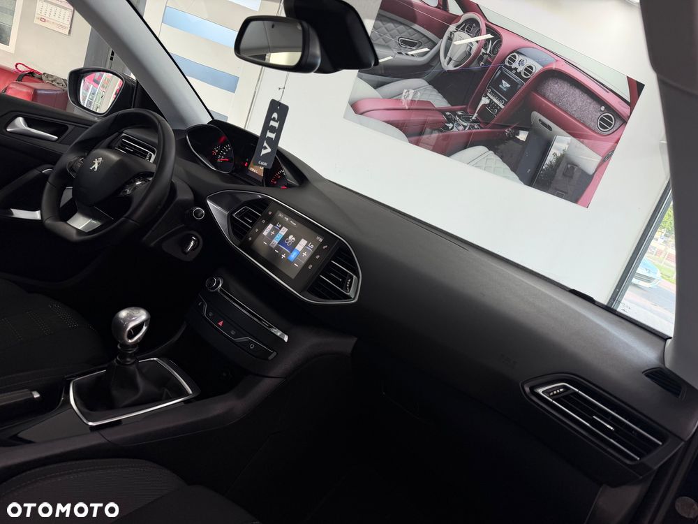 Peugeot 308 BlueHDi FAP 120 Stop&Start Style - 34