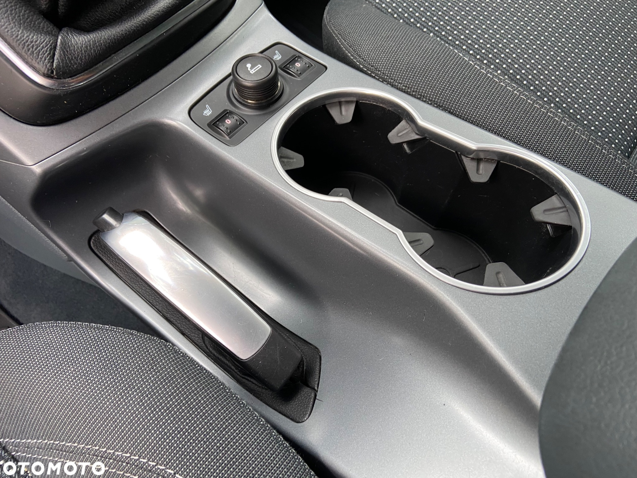 Ford C-MAX 1.6 TDCi Start-Stop-System Champions Edition - 27