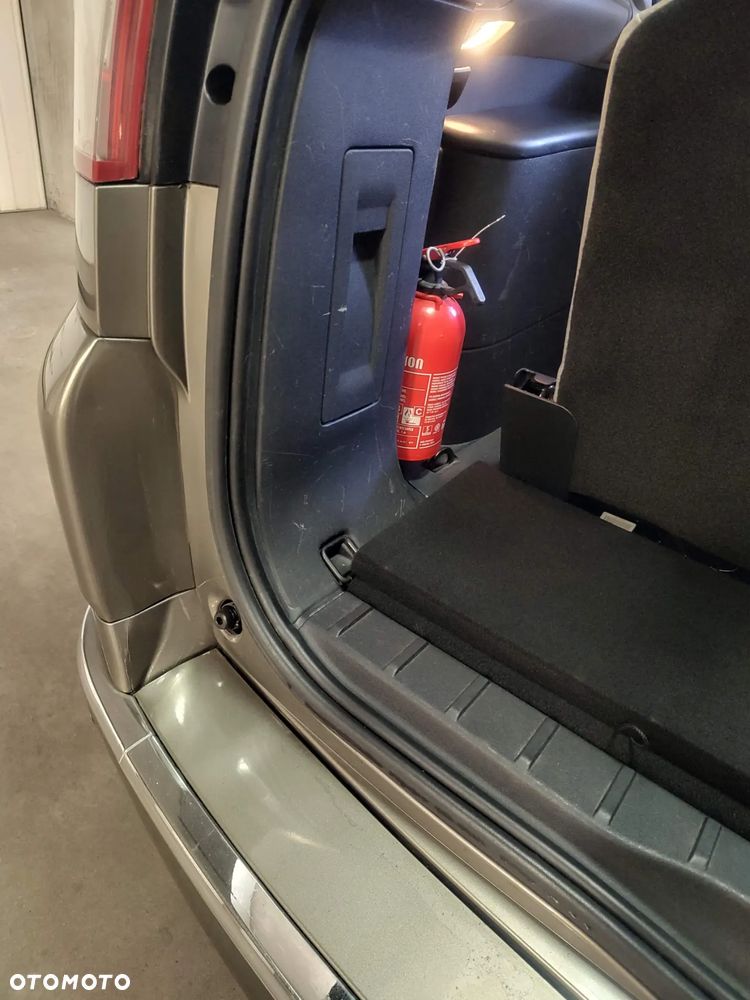 Citroën C4 Picasso - 11