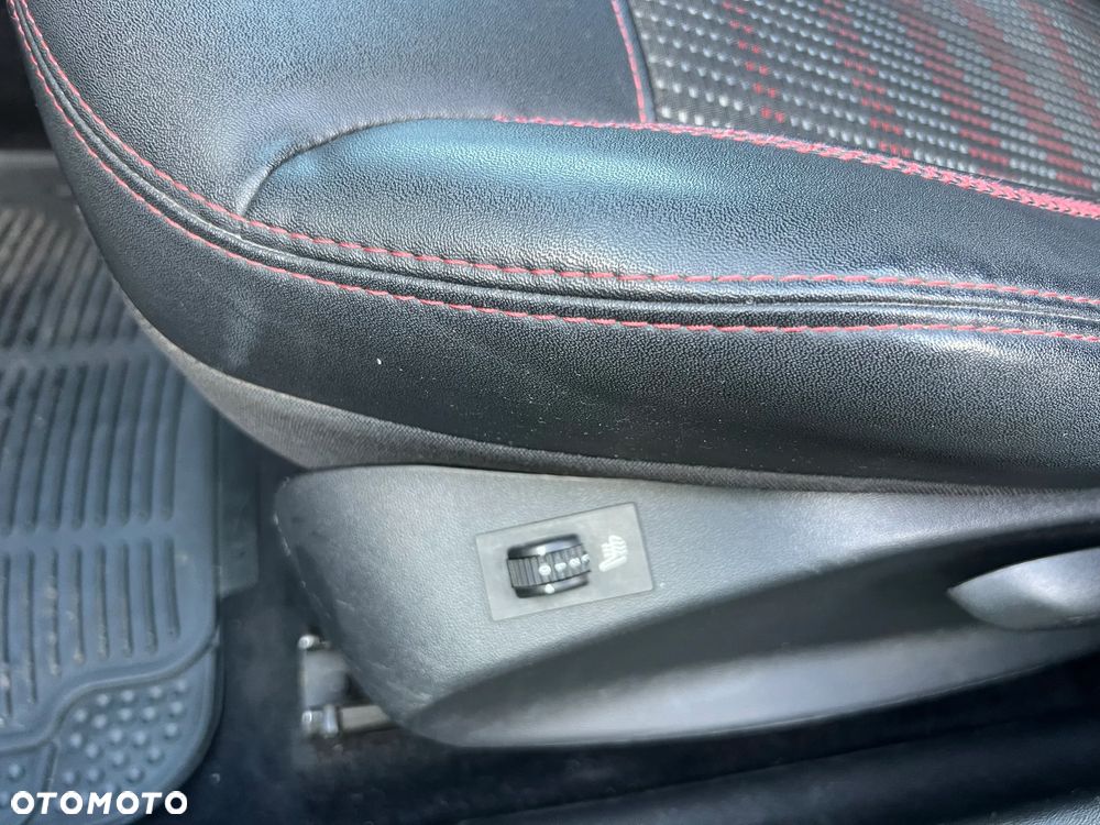 Peugeot 2008 PureTech 110 Stop&Start EAT6 GT-Line Edition - 24