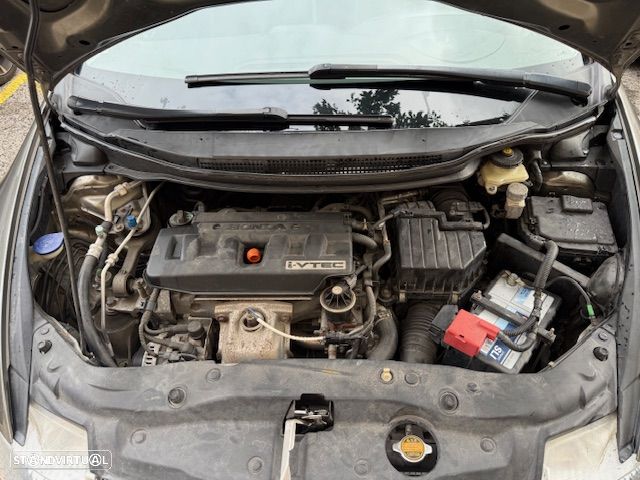 Honda Civic 1.8 Sport - 24