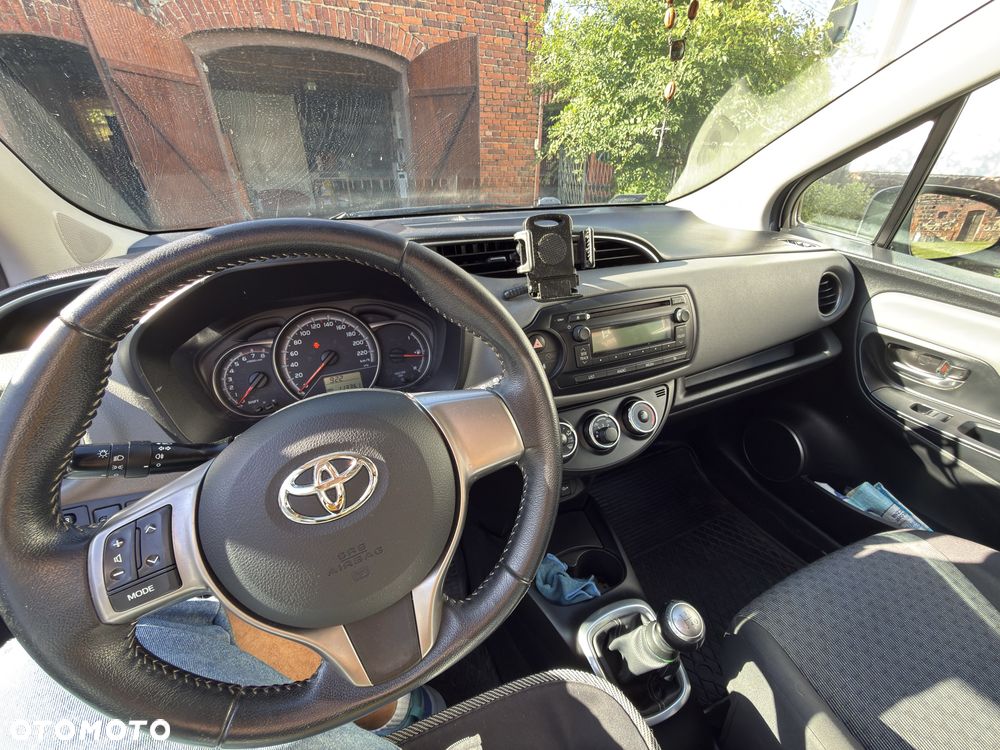 Toyota Yaris - 7