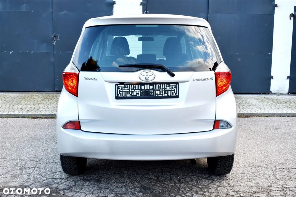 Toyota Verso S 1.33 VVT-i Multidrive Life - 10