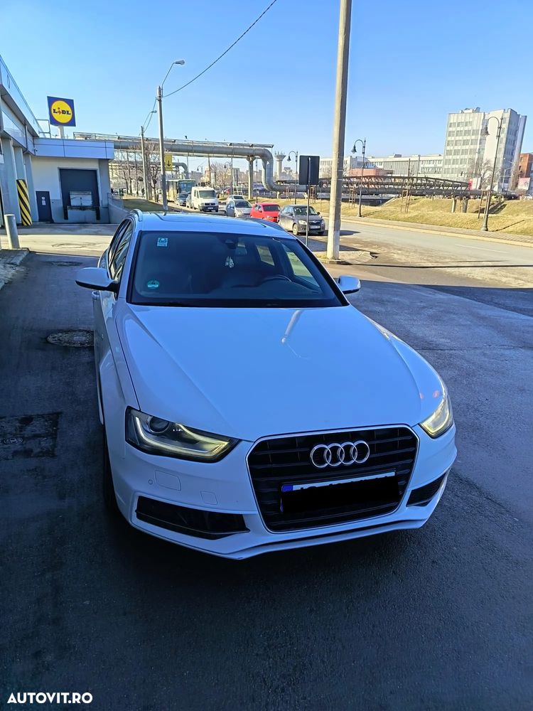 Audi A4 2.0 TDI DPF clean multitronic S line Sportpaket - 4