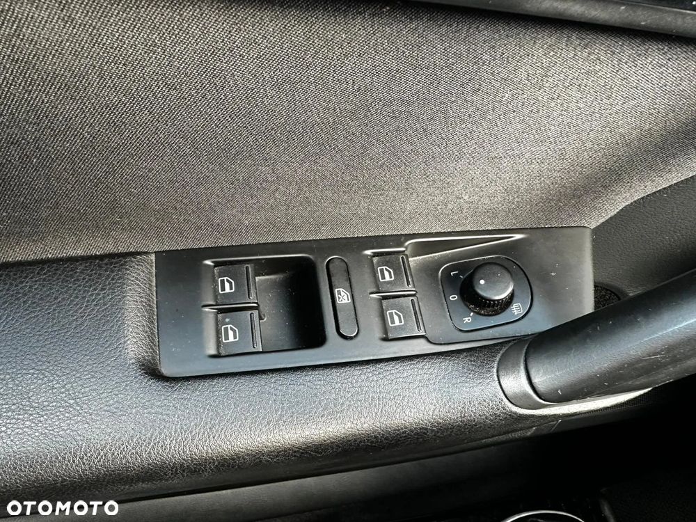 Volkswagen Passat - 5
