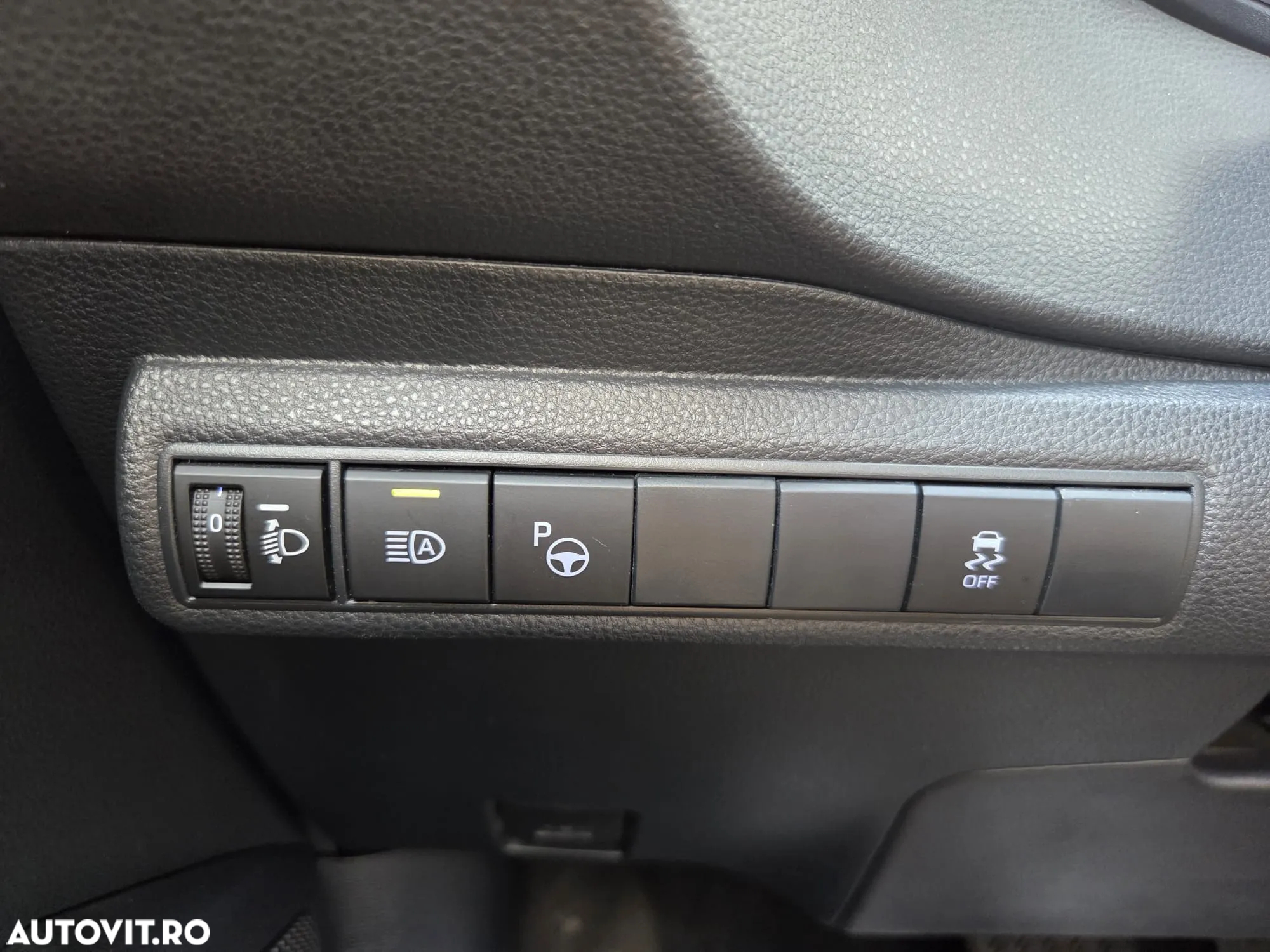 Toyota Corolla 1.8 HSD Dynamic - 20