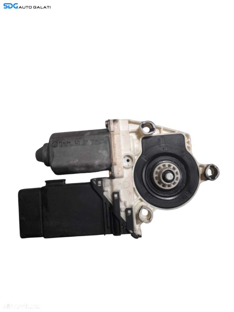 Motoras Macara Electrica de pe Usa Portiera Dreapta Fata Volkswagen Passat B5 1997 - 2001 Cod 9776-101434-203 F005S00048 [N1071] - 2