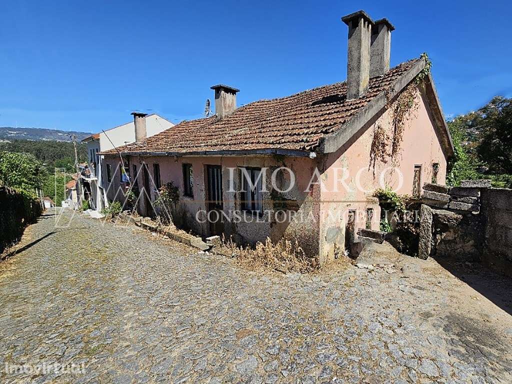 Moradias p/ Restaurar - Grande imagem: 4/23