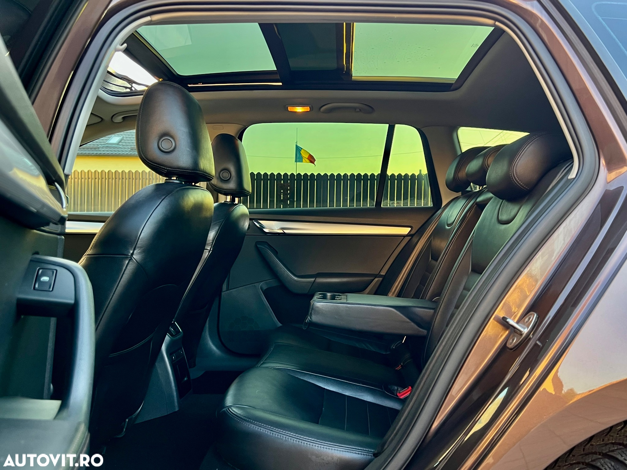 Skoda Octavia 1.6 TDI DSG Premium Edition - 22