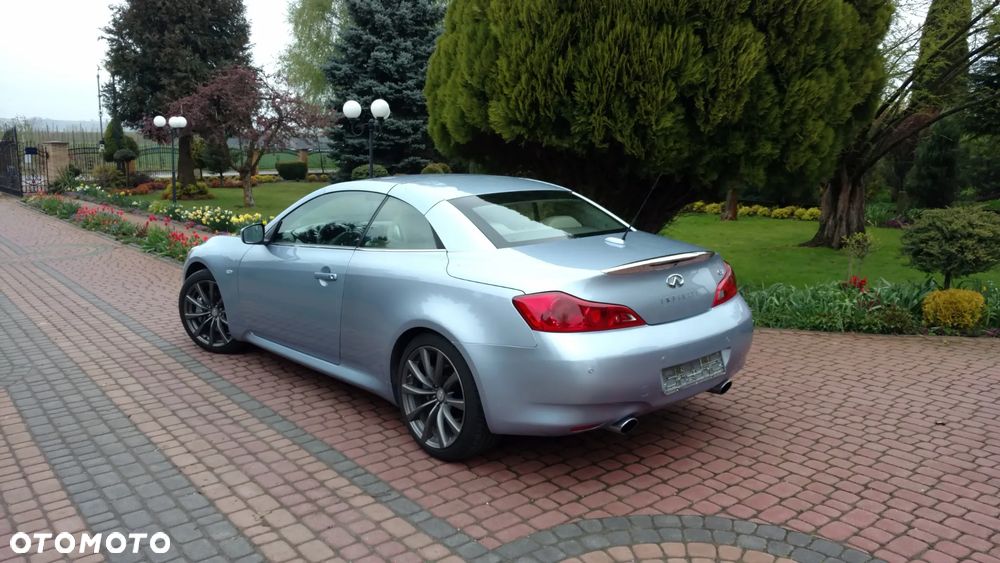 Infiniti G G37 - 4