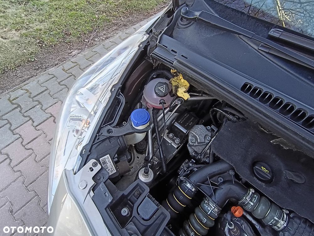 Peugeot 5008 1.6 HDi Premium - 28