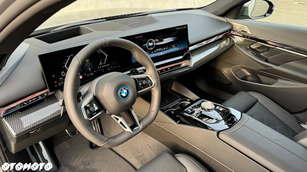 BMW Seria 5 - 17