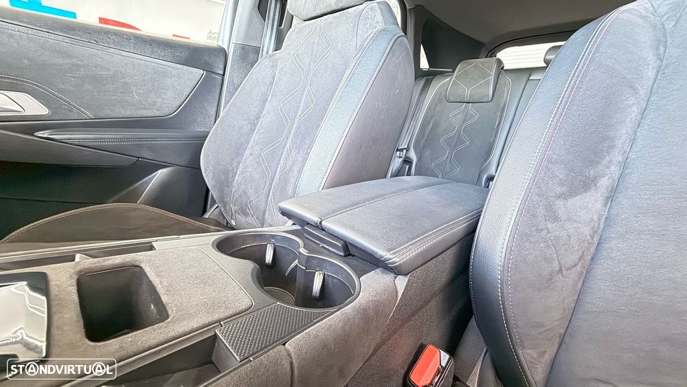 DS DS7 Crossback E-Tense Performance Line EAT8 - 46