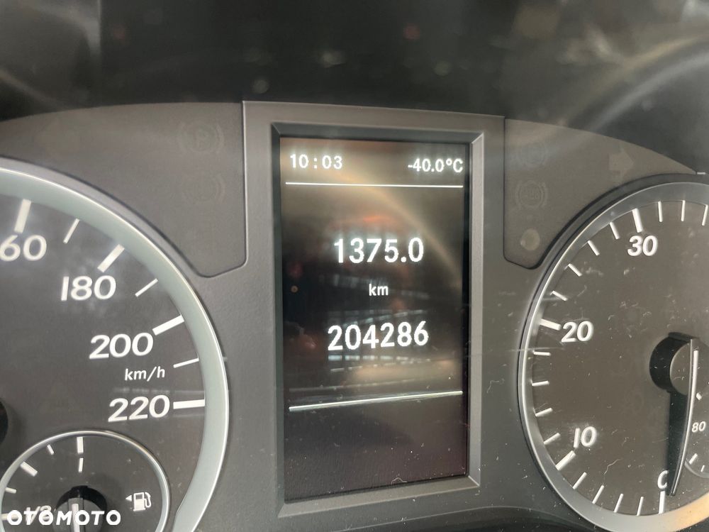 Mercedes-Benz VITO - 9