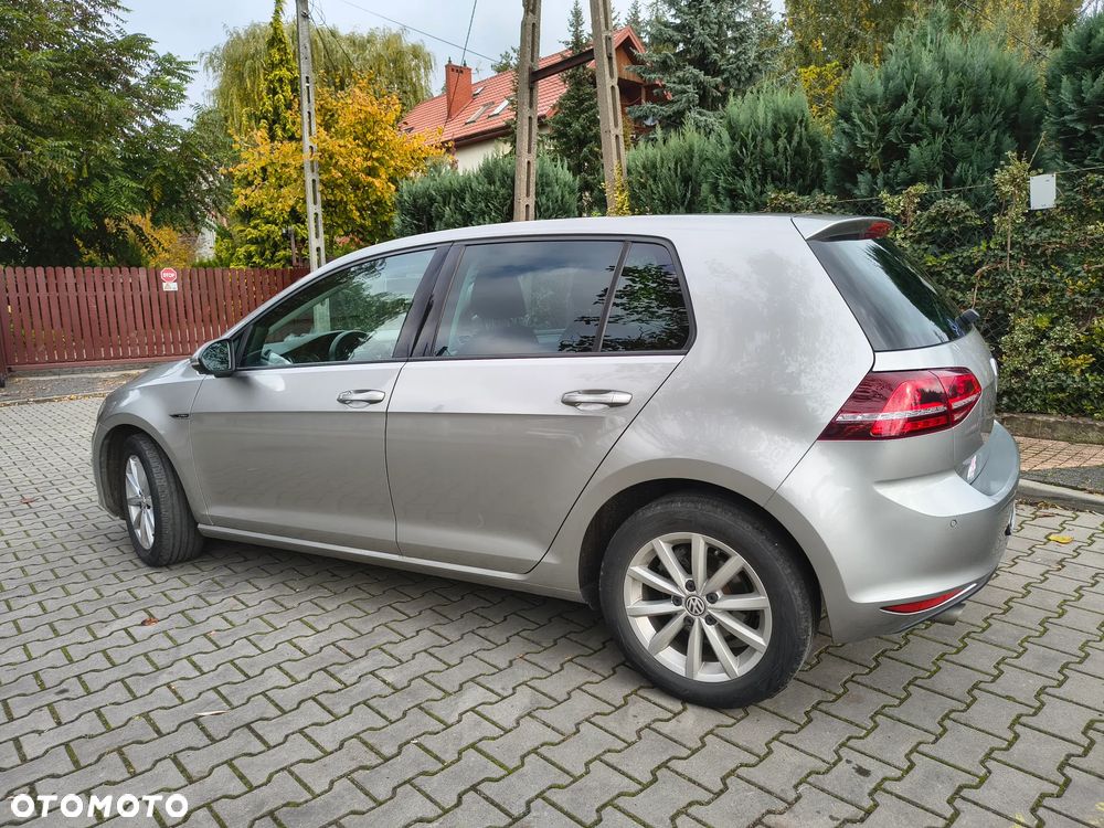 Volkswagen Golf - 3
