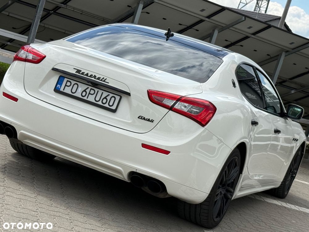Maserati Ghibli - 10