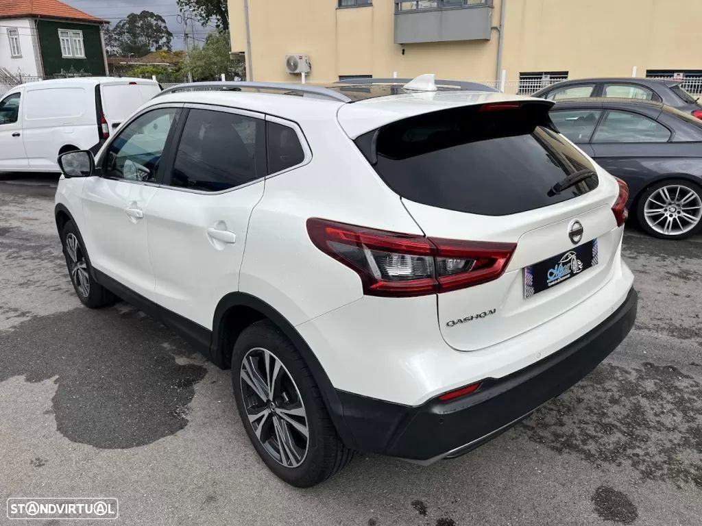 Nissan Qashqai 1.5 dCi N-Connecta 18 - 56