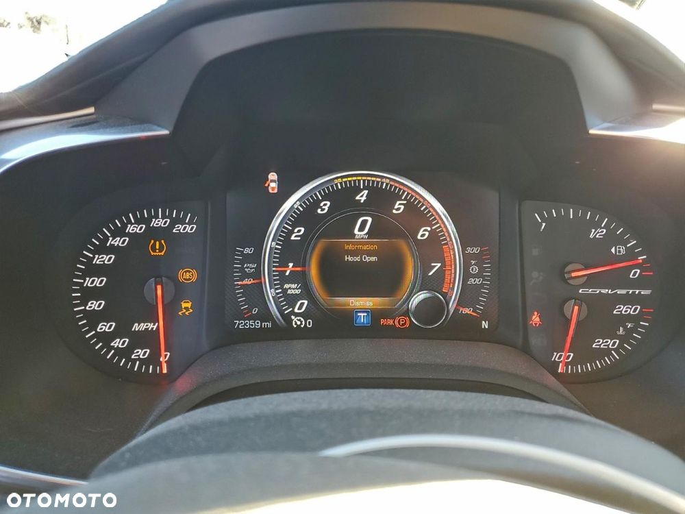 Chevrolet Corvette - 9