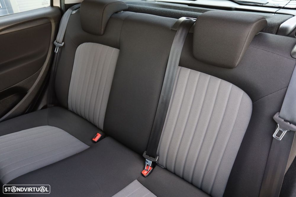 Fiat Punto 1.3 M-Jet Lounge S&S - 16