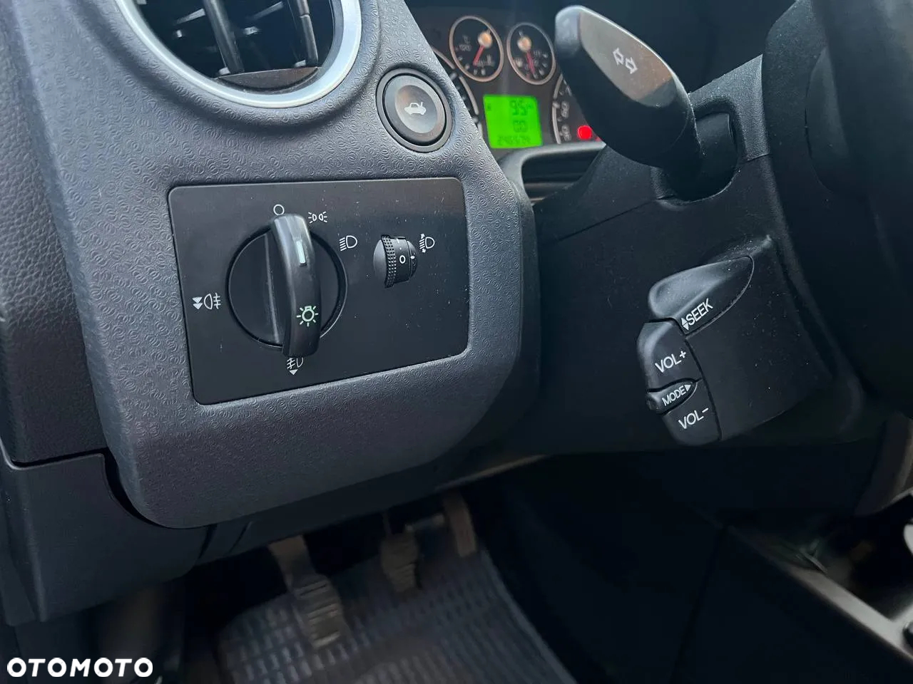 Ford Fusion 1.4 Trend - 9