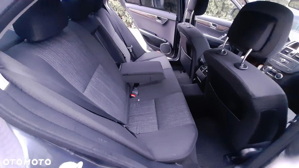 Mercedes-Benz Klasa C 200 Kompressor Elegance - 33