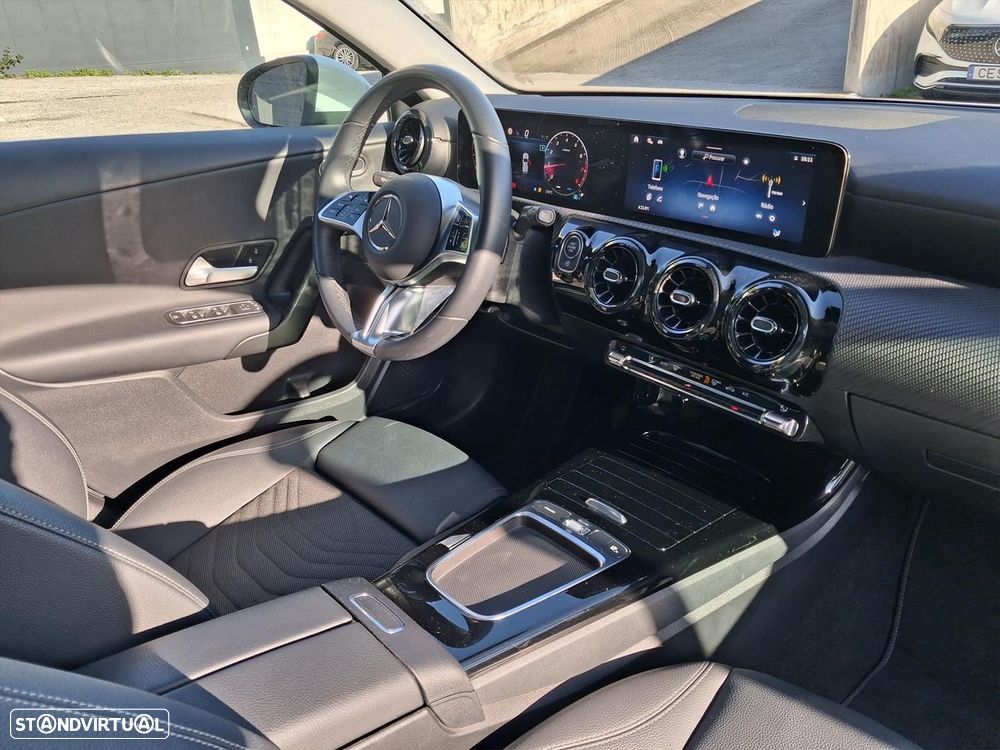 Mercedes-Benz A 200 Standard - 13