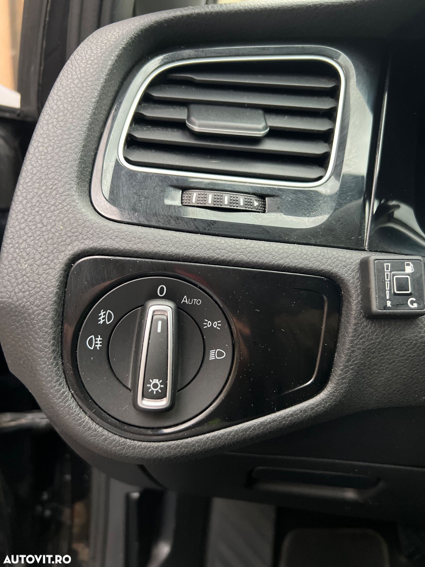 Volkswagen Golf 1.4 TSI BlueMotion Technology DSG Highline - 25