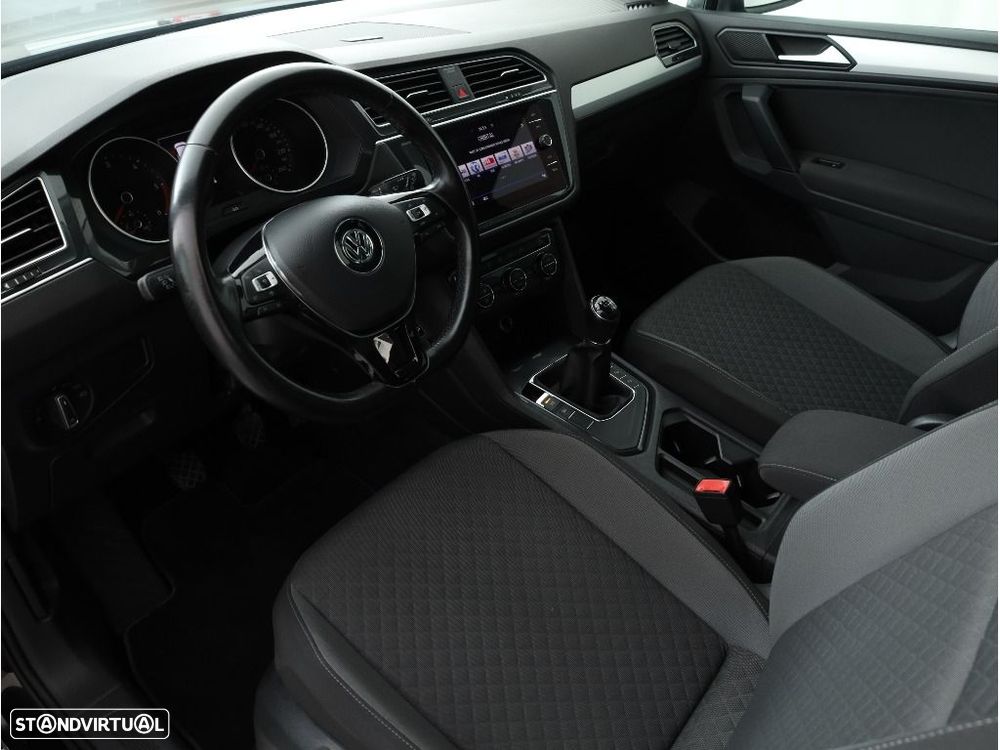 VW Tiguan 2.0 TDI Confortline - 13