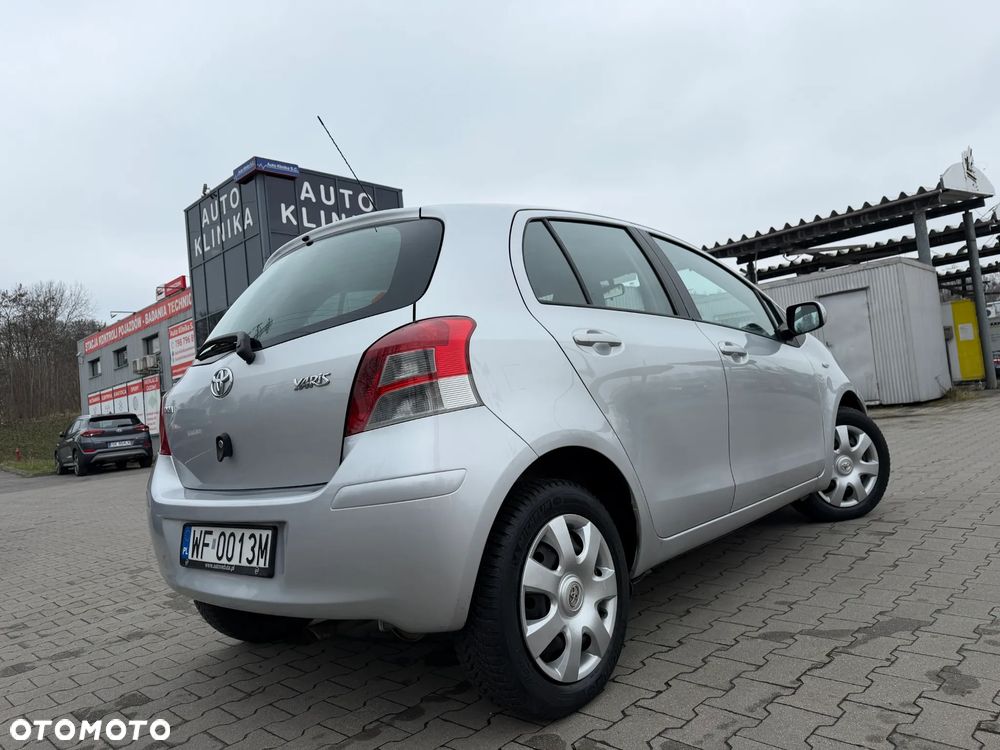 Toyota Yaris 1.33 Active - 25