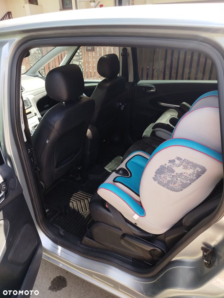 Ford S-Max - 6