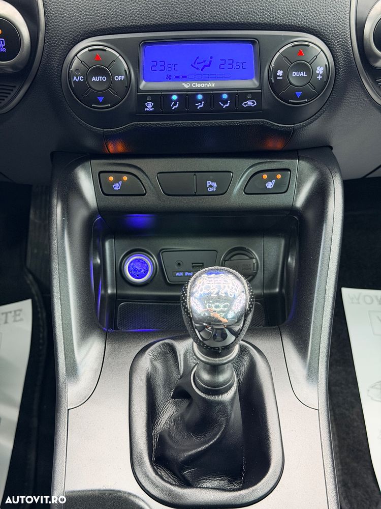 Hyundai ix35 1.7 CRDI 2WD Fifa World Cup Edition - 27