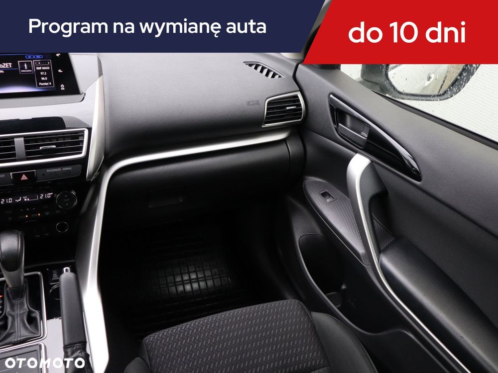 Mitsubishi Eclipse Cross - 10