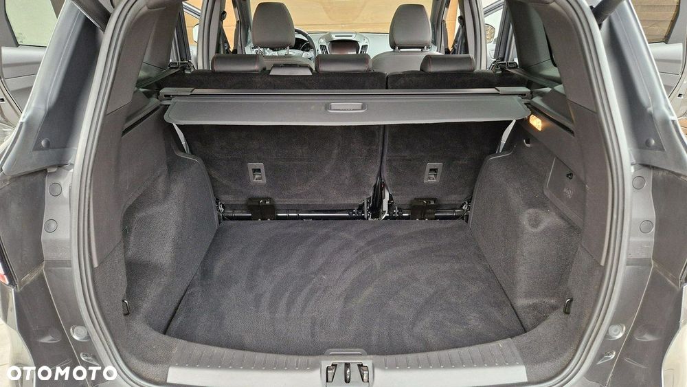 Ford Kuga 1.5 EcoBoost 2x4 ST-Line - 10